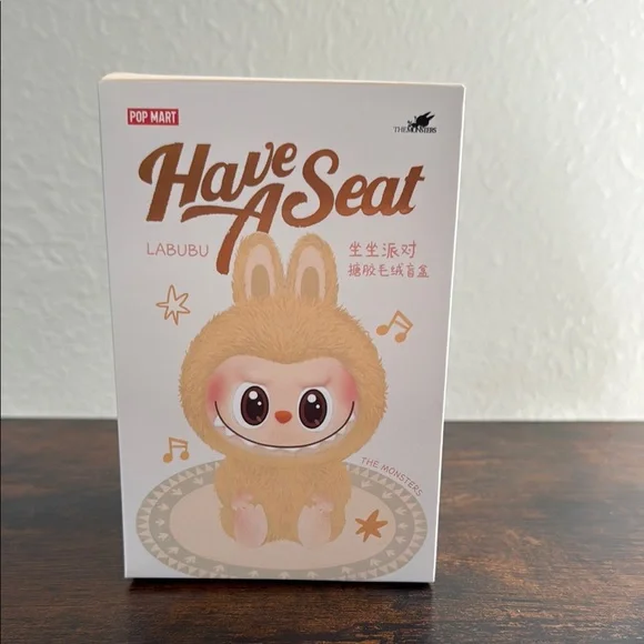 Labubu Have A Seat NIB - Picture 1 of 6